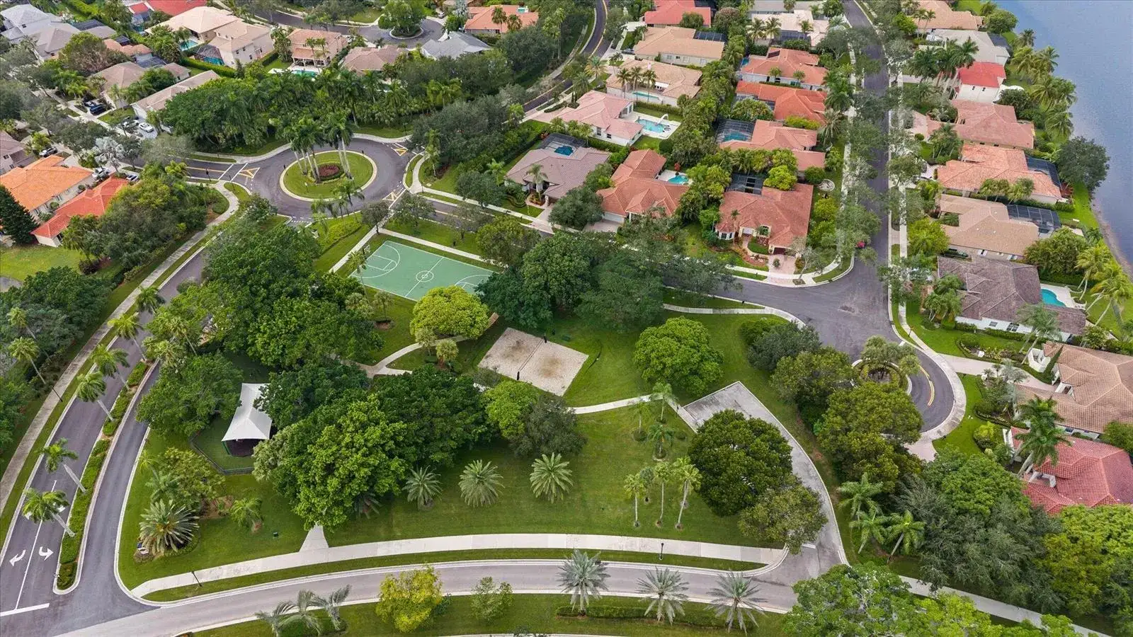 2647 EDGEWATER Drive, Weston FL 33332 photo 3
