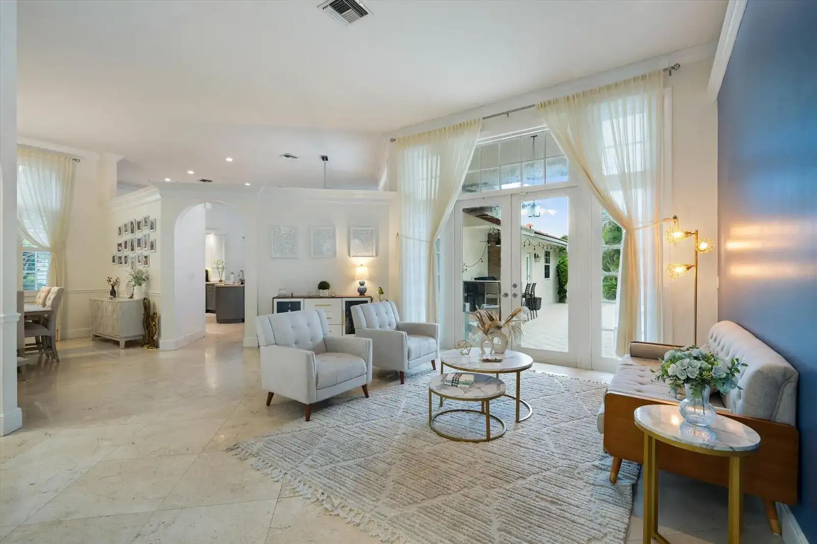 2647 EDGEWATER Drive, Weston FL 33332 photo 4