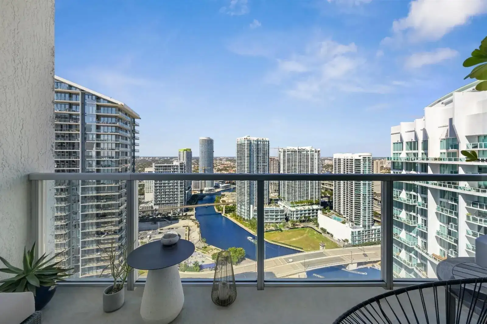 55 SE 6TH Street # 4300, Miami FL 33131 photo 3