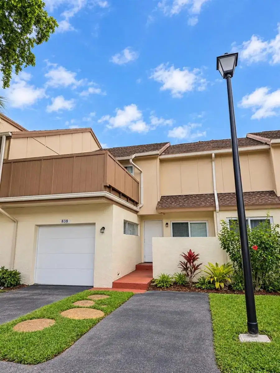 838 NW 82ND Avenue # 2, Plantation FL 33324 photo 2