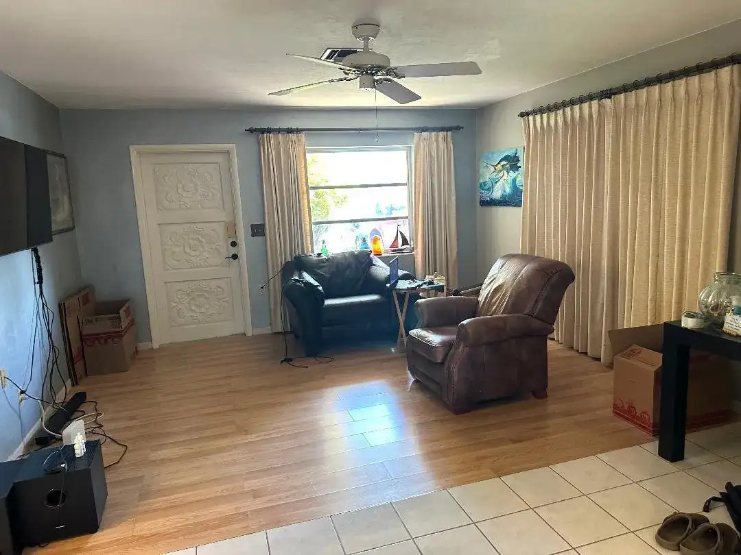 1075 James Road, Lantana FL 33462 photo 4