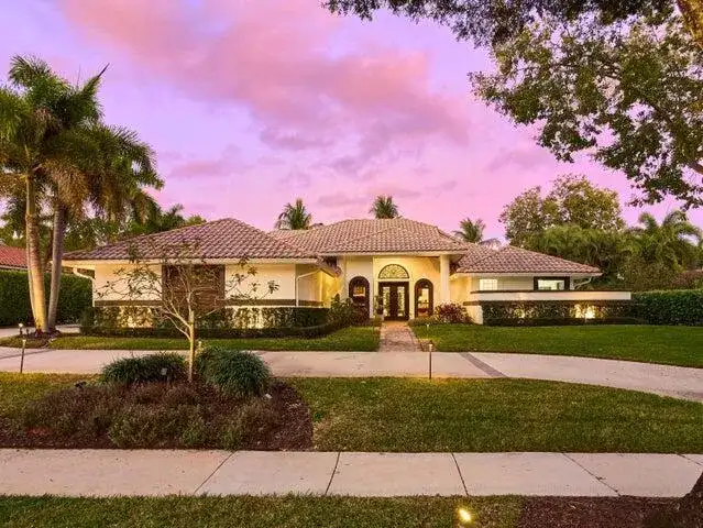 3700 Embassy Drive, West Palm Beach FL 33401 photo 3