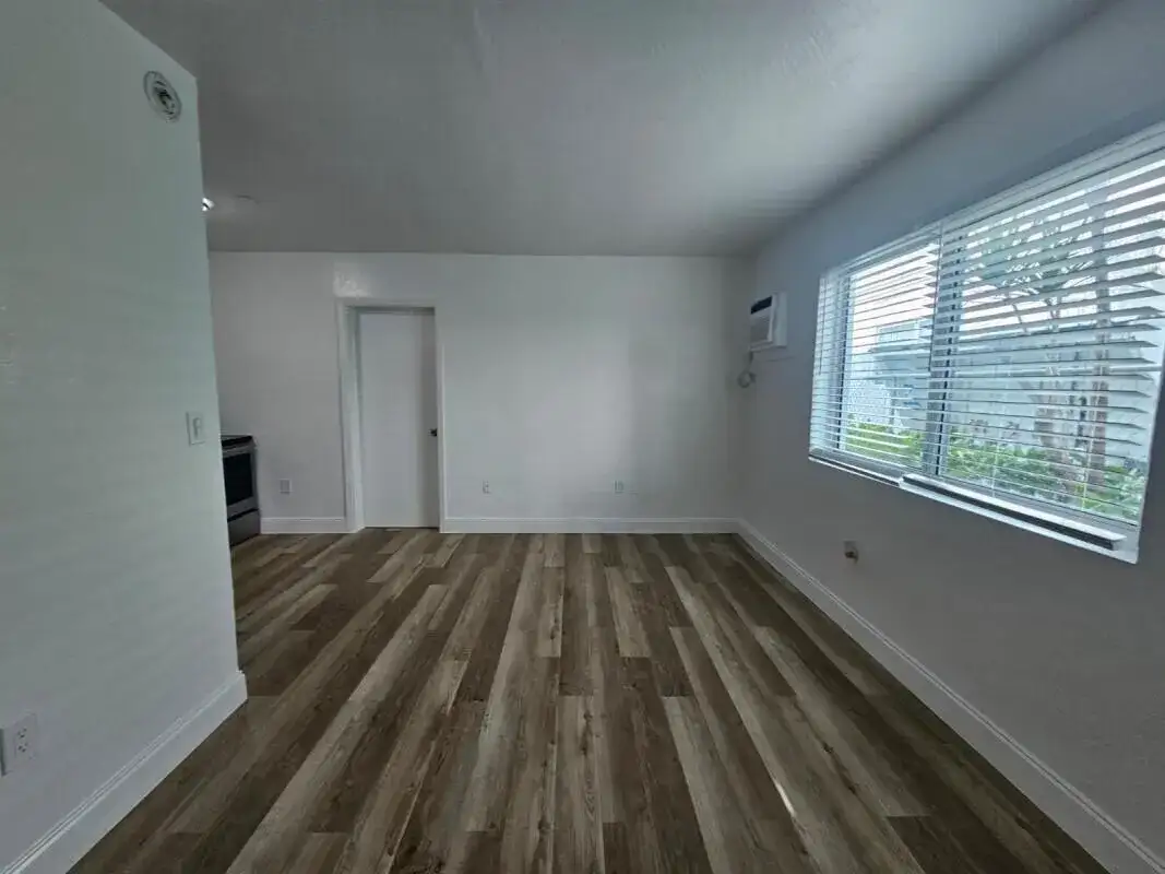 7720 Abbott Avenue # 6, Miami Beach FL 33141 photo 3