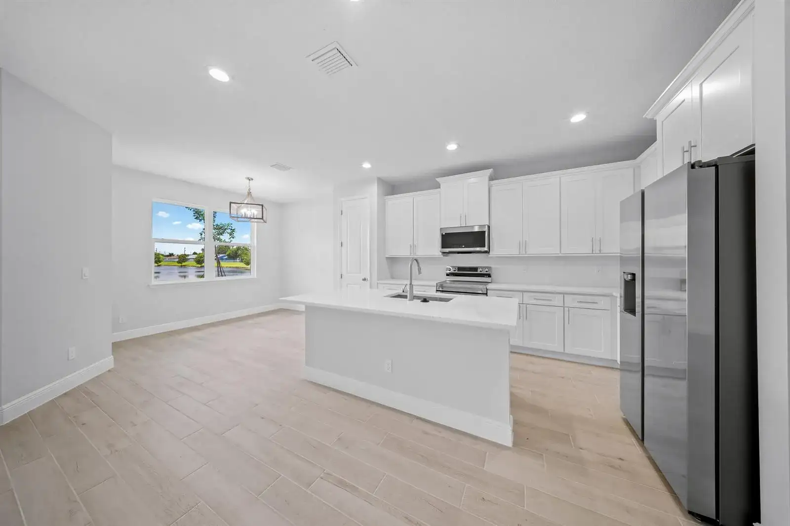 380 SW Kestor Drive, Port St. Lucie FL 34953 photo 4