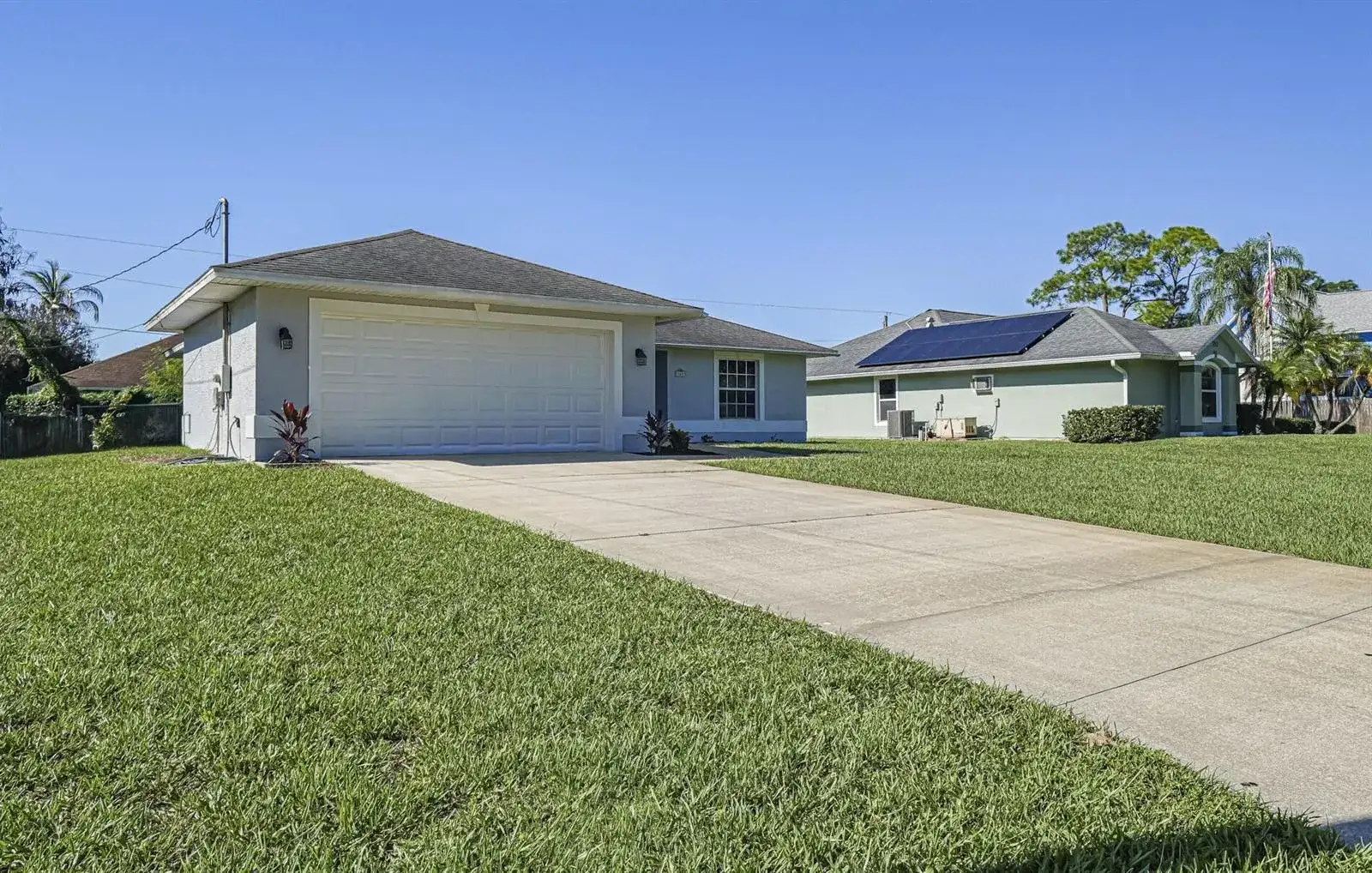 745 18TH Street SW, Vero Beach FL 32962 photo 2