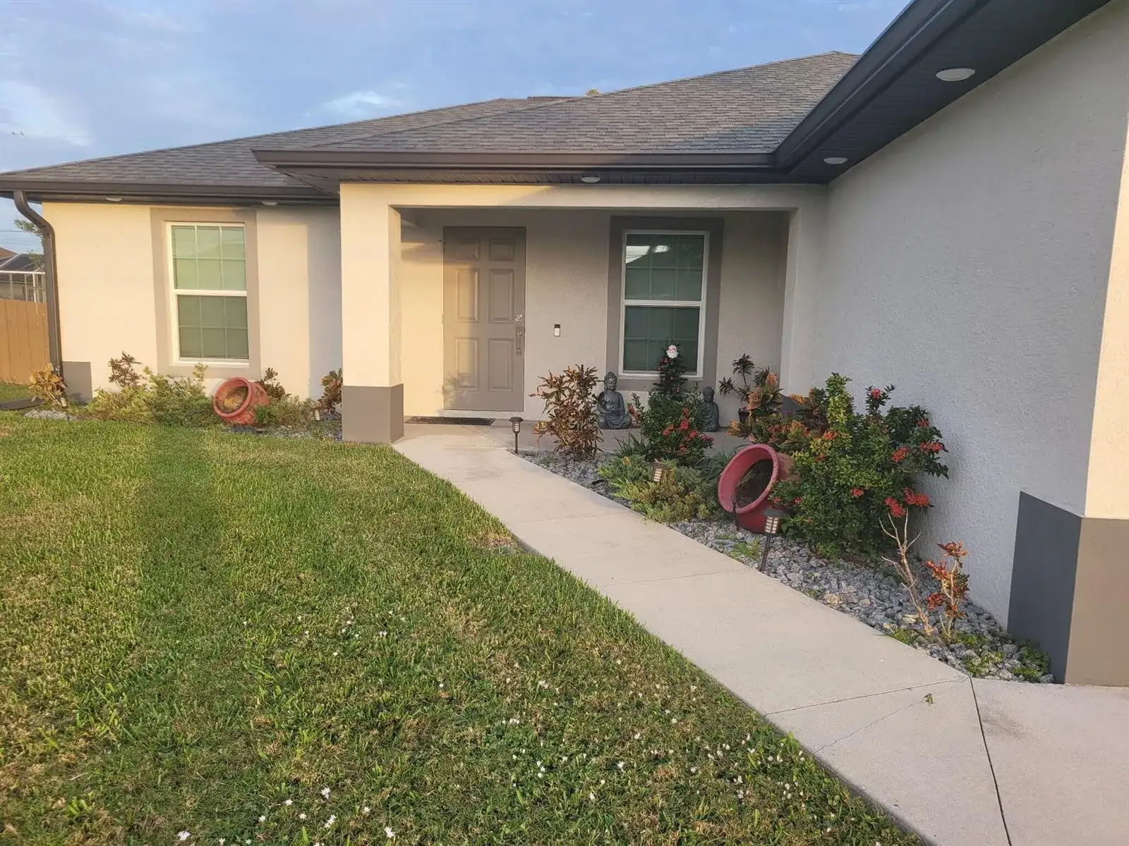 1413 NE 9TH Avenue, Cape Coral FL 33909 photo 2