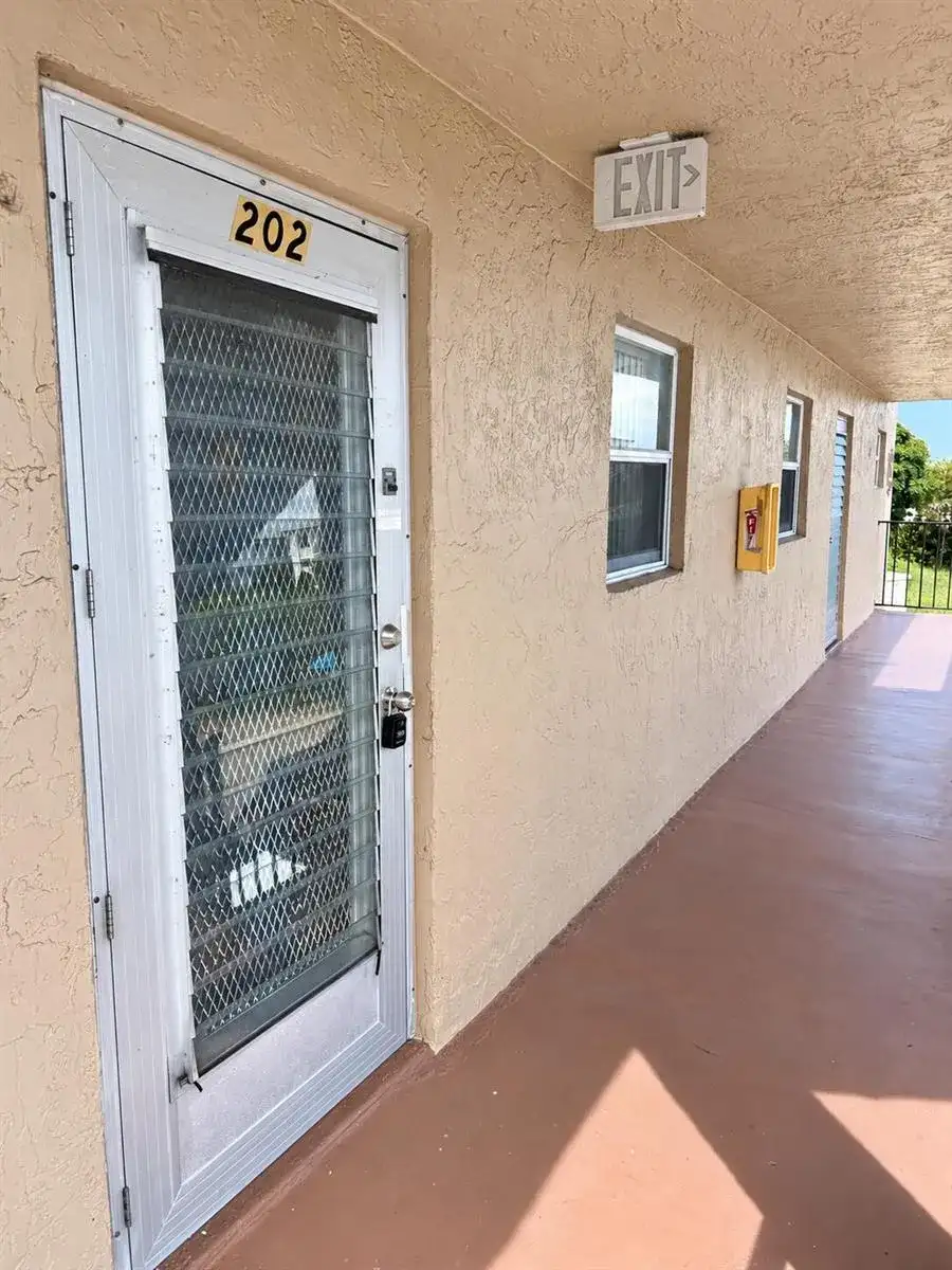 729 LORI Drive # 202, Palm Springs FL 33461 photo 2