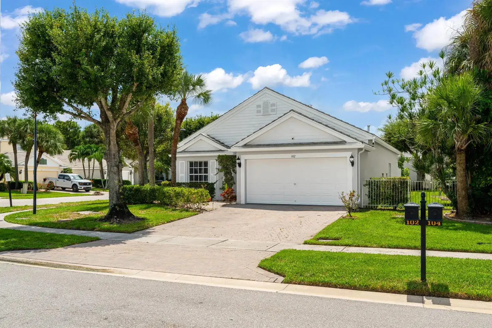 102 Newberry Lane, Royal Palm Beach FL 33414 photo 4