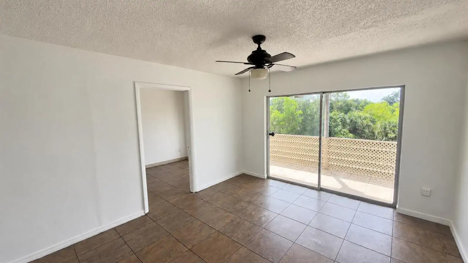 4131 STIRLING # 305, Dania Beach FL 33314 photo 2