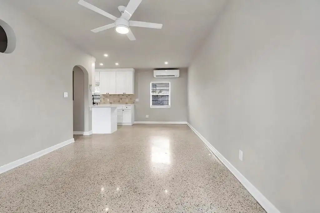 17 S Ocean Breeze # 3, FL 33460 photo 3