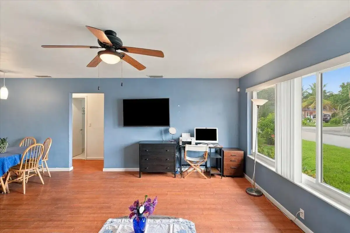 2294 NW 81ST Terrace, Sunrise FL 33322 photo 4