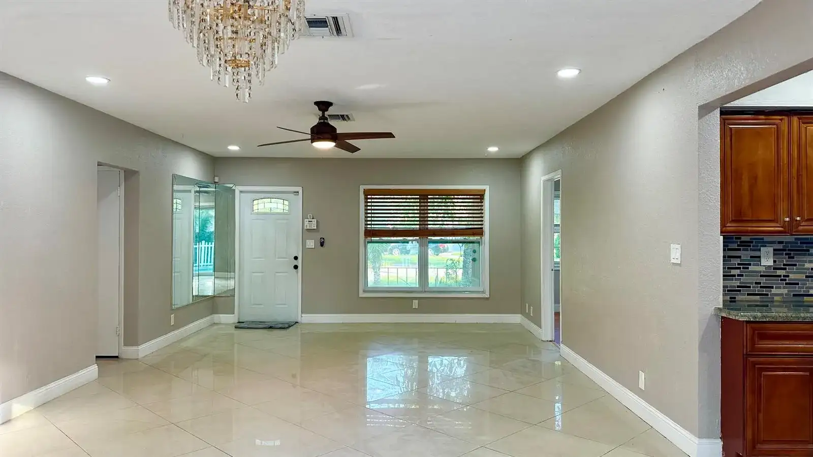 650 E CAMPUS Circle, Fort Lauderdale FL 33312 photo 5