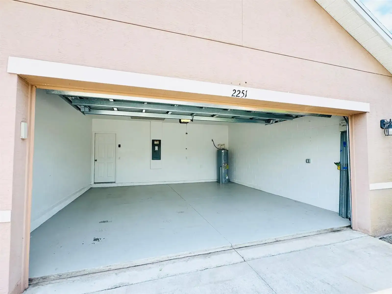 2251 SW Garfield Drive SW, Vero Beach FL 32968 photo 3