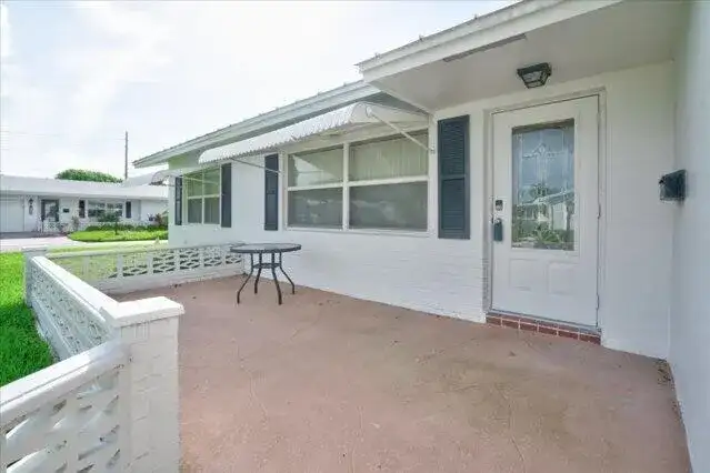 1590 SW 13TH Terrace, Boynton Beach FL 33426 photo 4