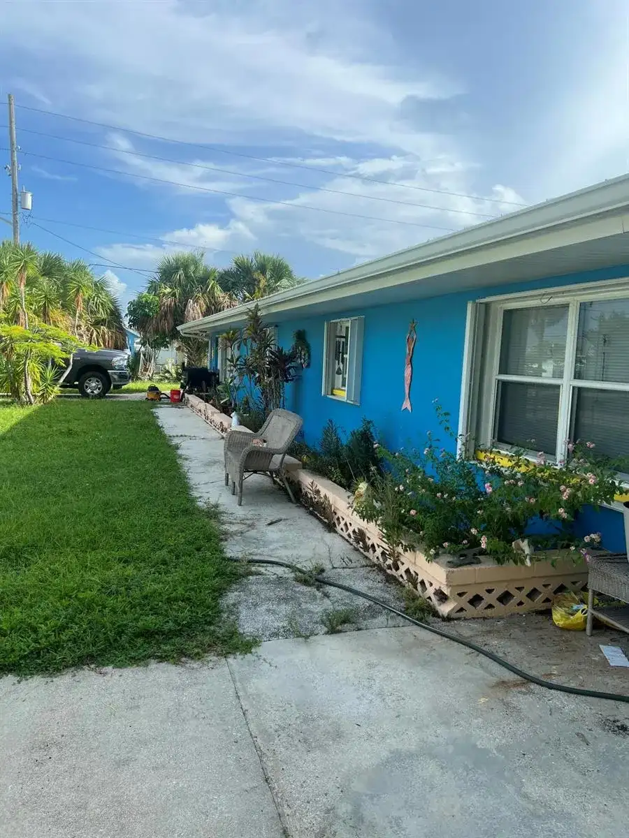 221 Balboa Street Apt a, Fort Pierce FL 34949 photo 3