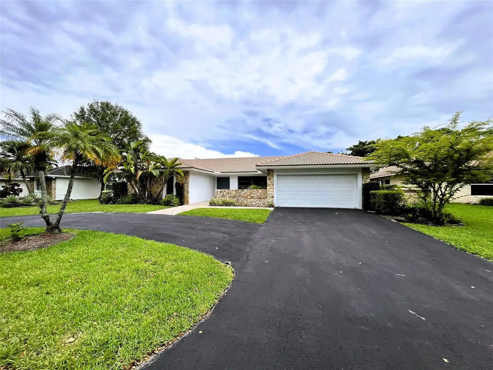 11375 NW 19TH Drive, Coral Springs FL 33071 photo 2