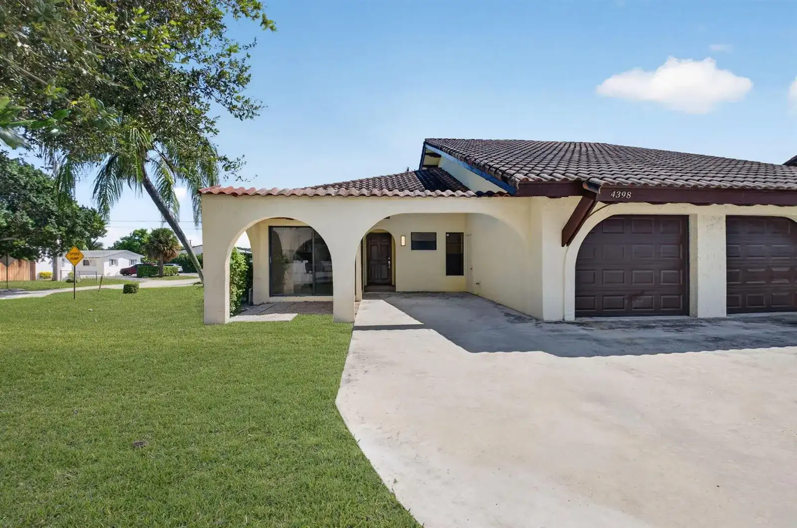 4398 NE 5th Avenue, Boca Raton FL 33431 photo 2