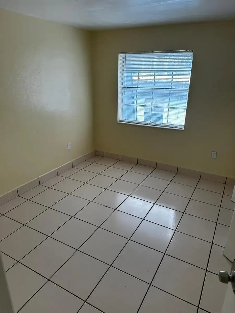13695 NE 3rd Court, North Miami FL 33161 photo 5