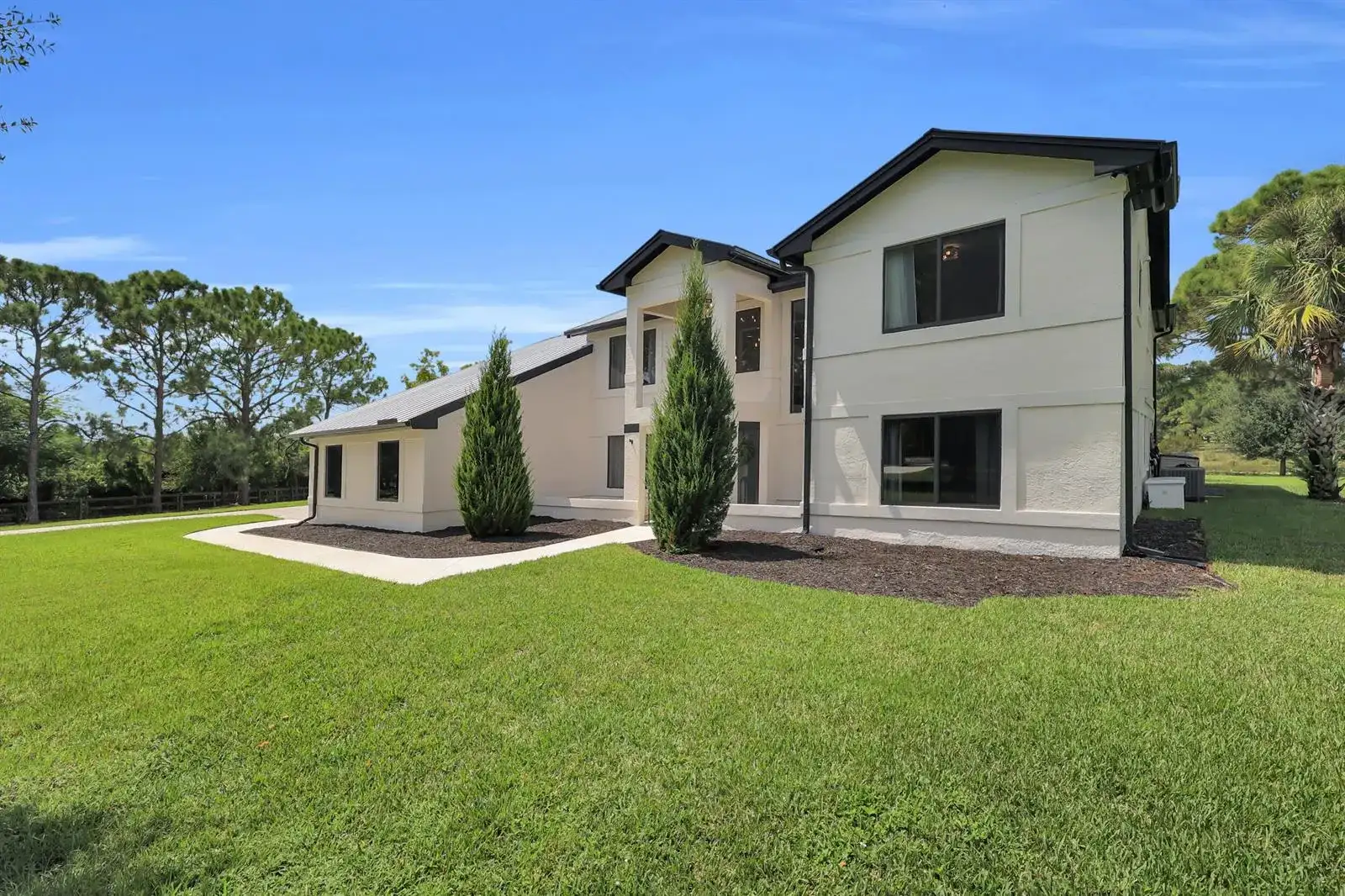 9809 SW MALIBU Terrace, Palm City FL 34990 photo 4