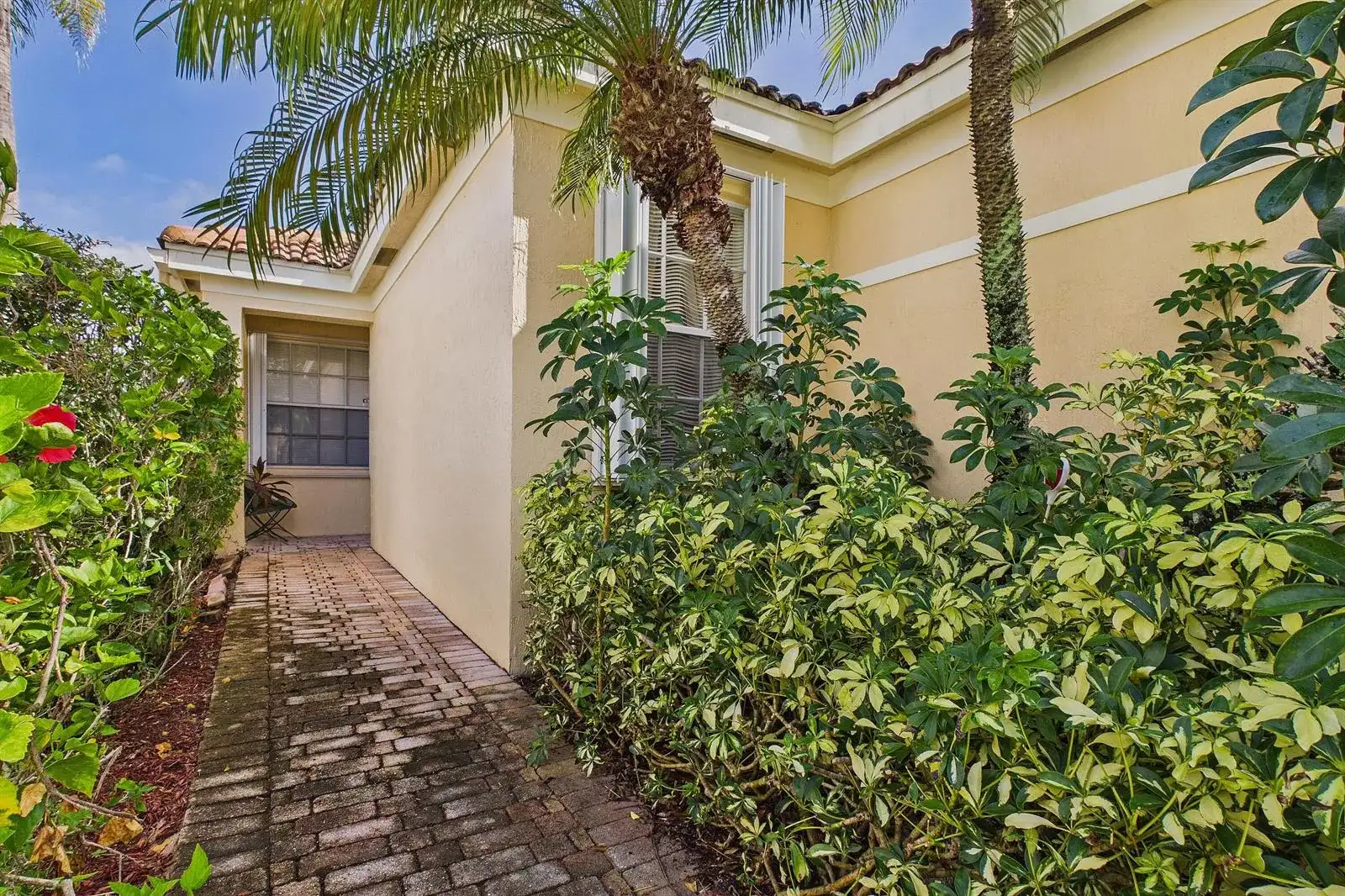 7032 Cataluna Circle, Delray Beach FL 33446 photo 2