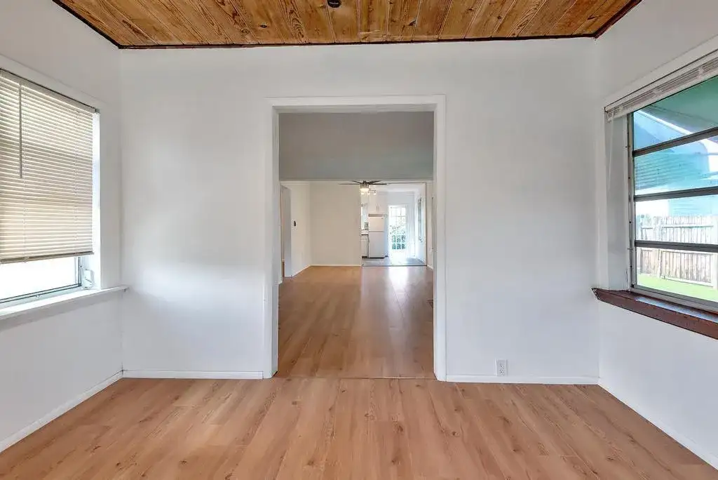 713 10th Avenue N, FL 33460 photo 5