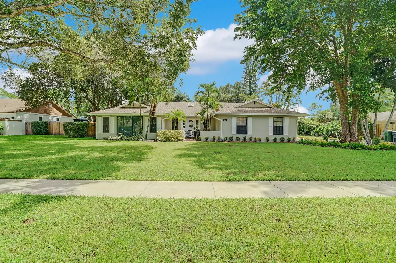 166 Old Country Road S, Wellington FL 33414 photo 2