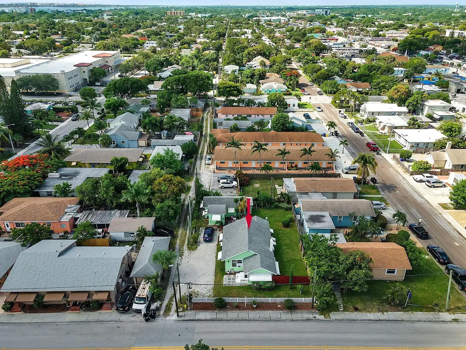 713 10th Avenue N, FL 33460 photo 2
