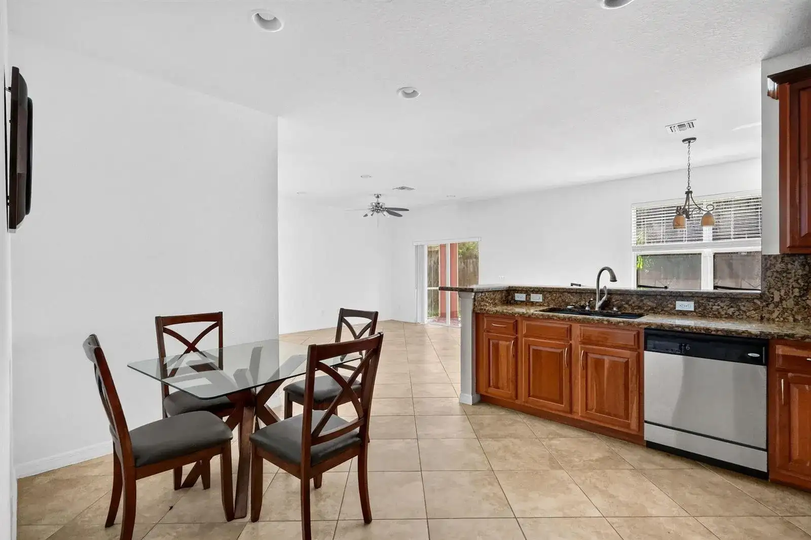 9323 BREAKERS Row, Fort Pierce FL 34945 photo 4