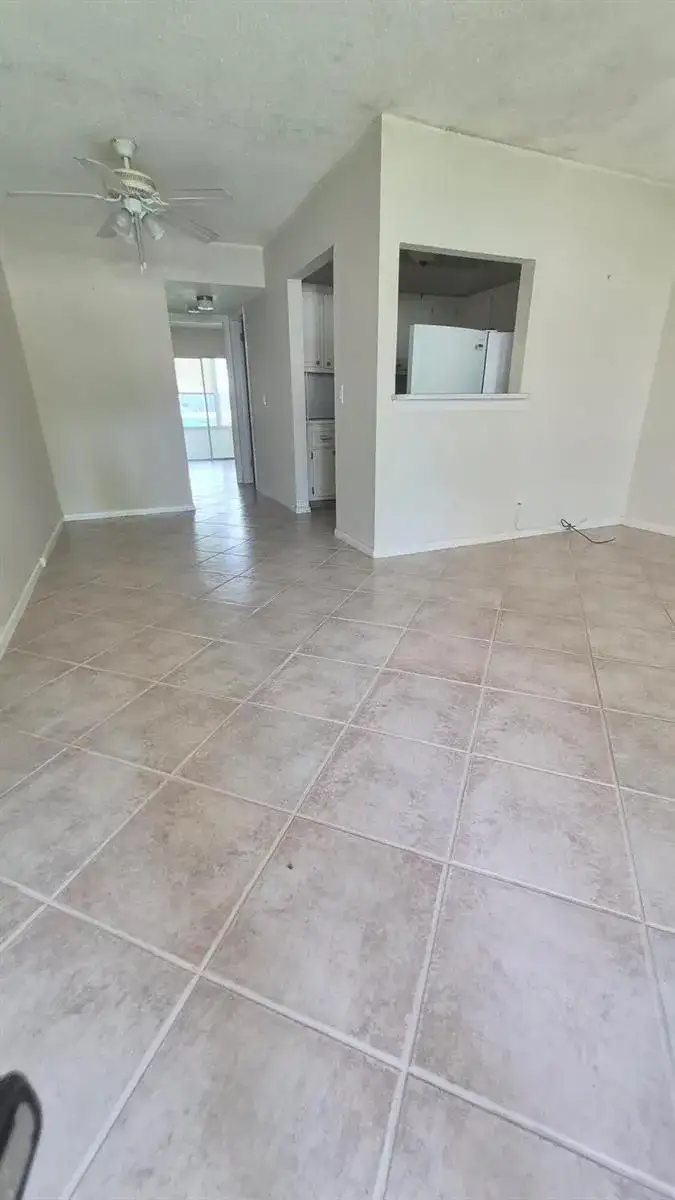 79 Canterbury D, West Palm Beach FL 33417 photo 3