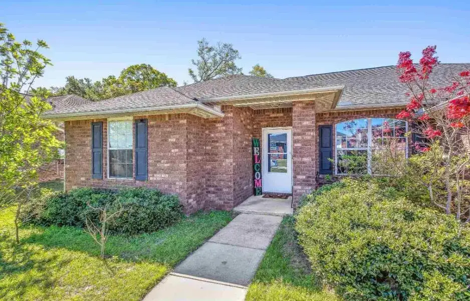 6432 Sarasota Street, FL 32526 photo 2