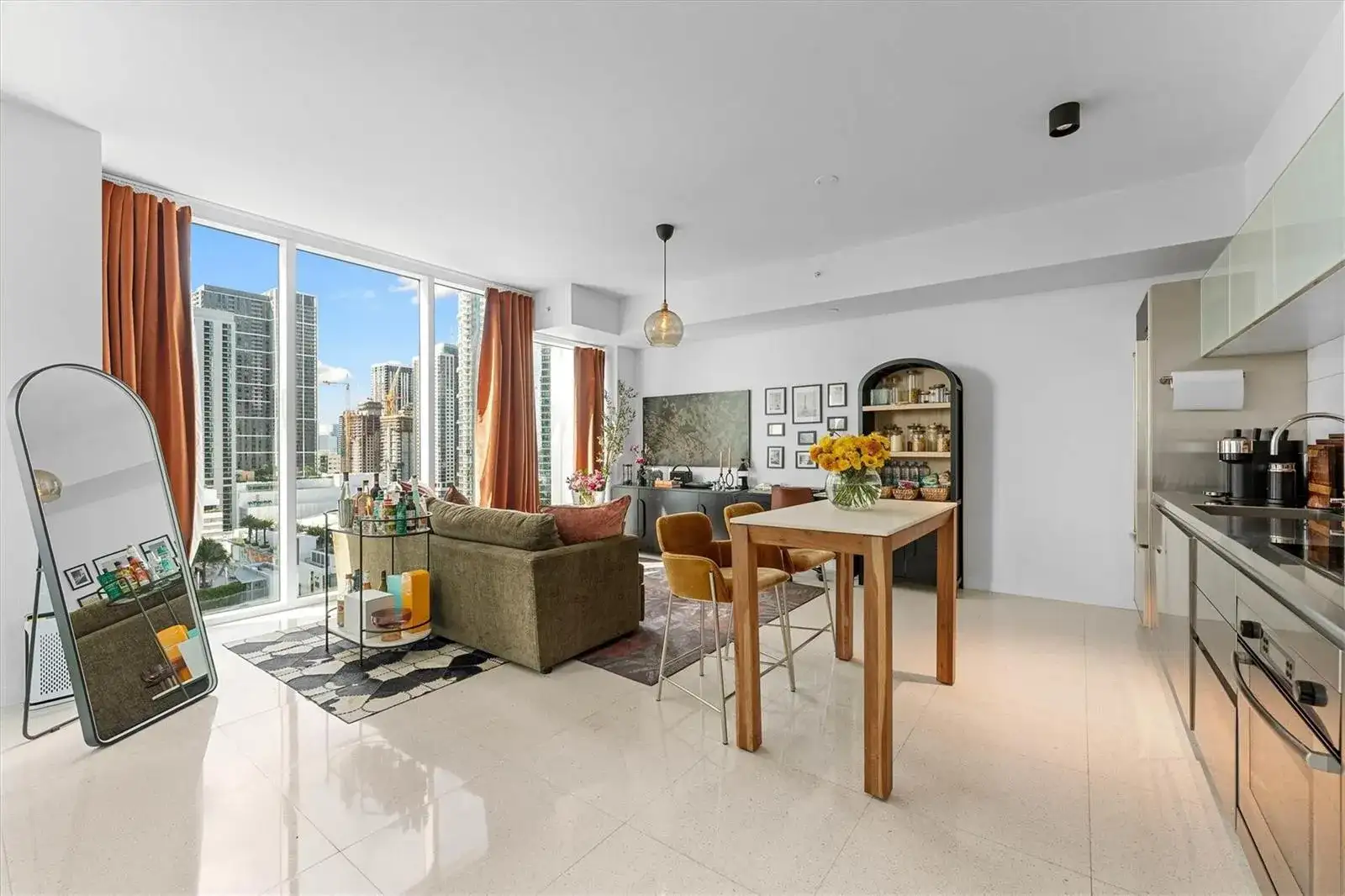 1040 Biscayne Boulevard # 1908, Miami FL 33132 photo 3