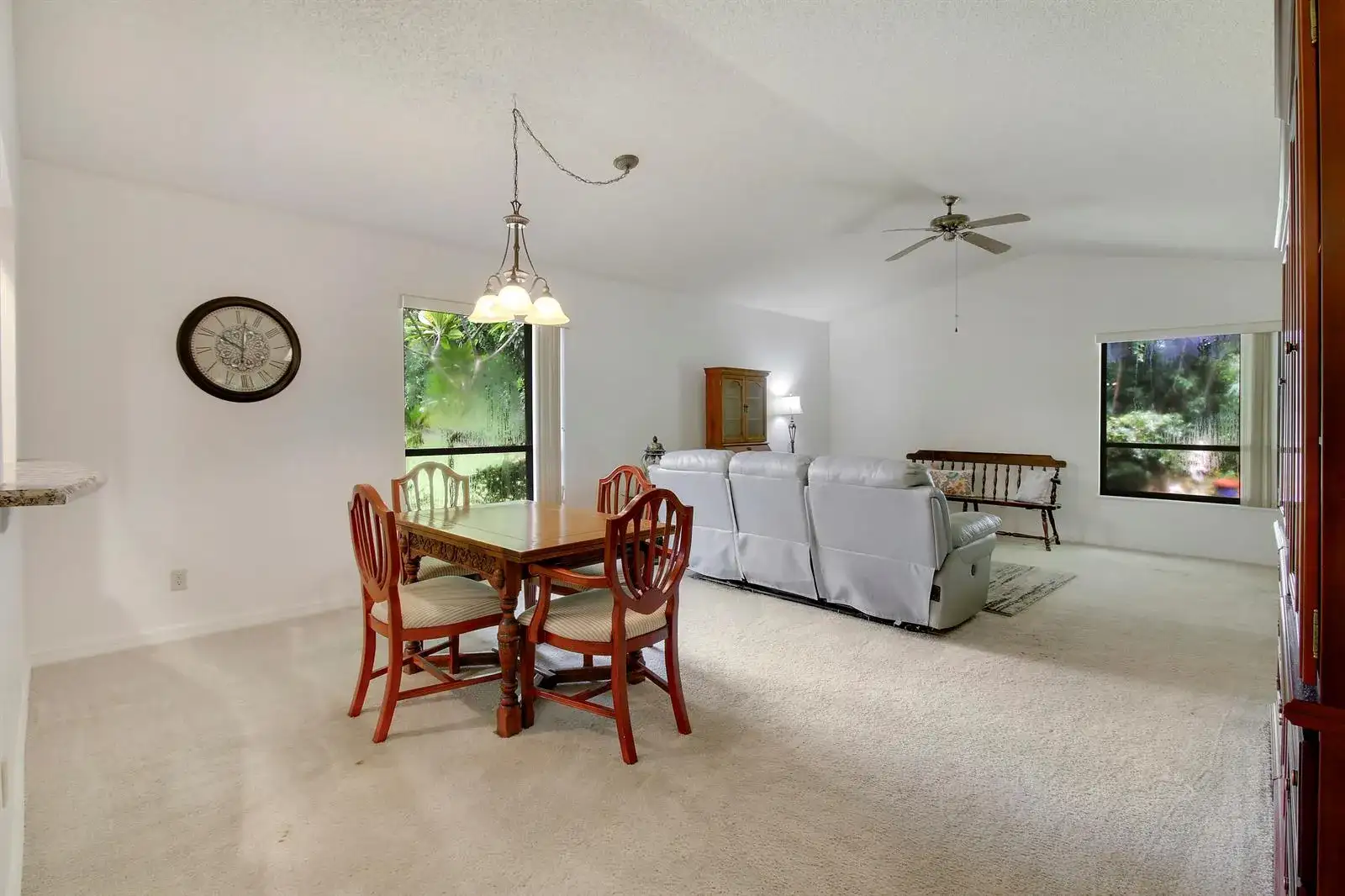 6807 SE Yorktown Drive, Hobe Sound FL 33455 photo 4
