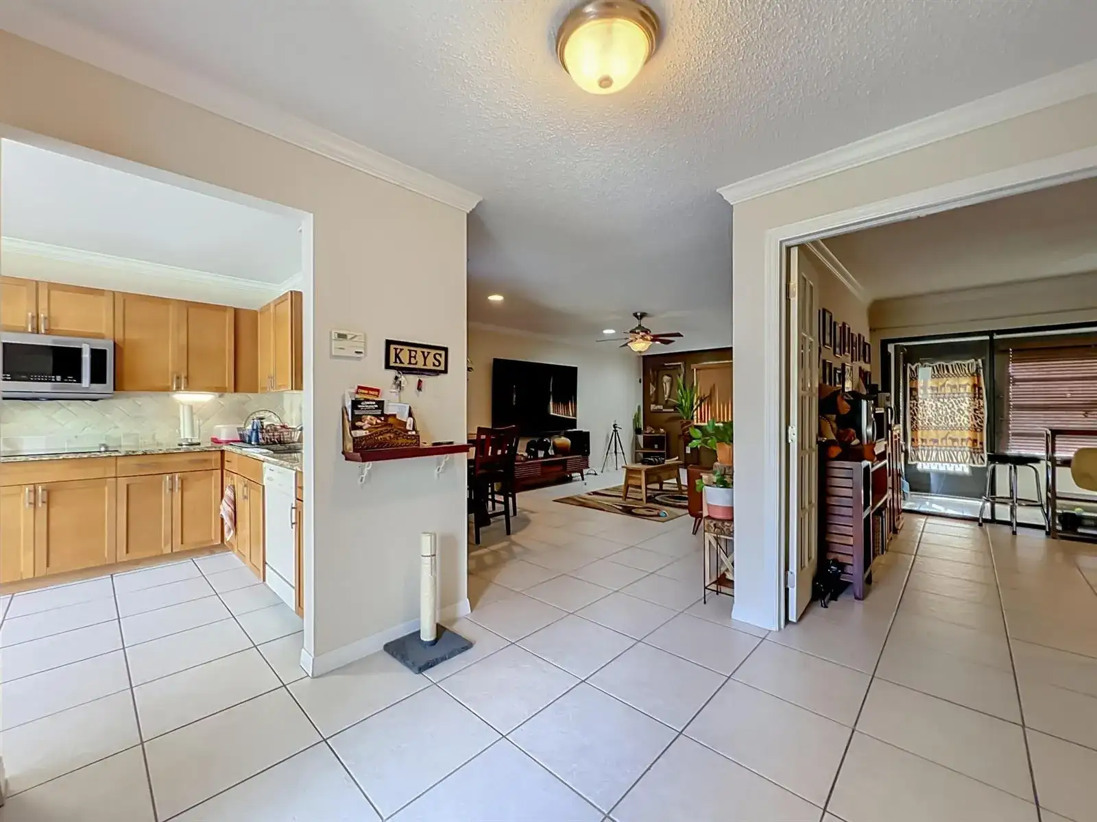 281 AMBER Court, Royal Palm Beach FL 33411 photo 2