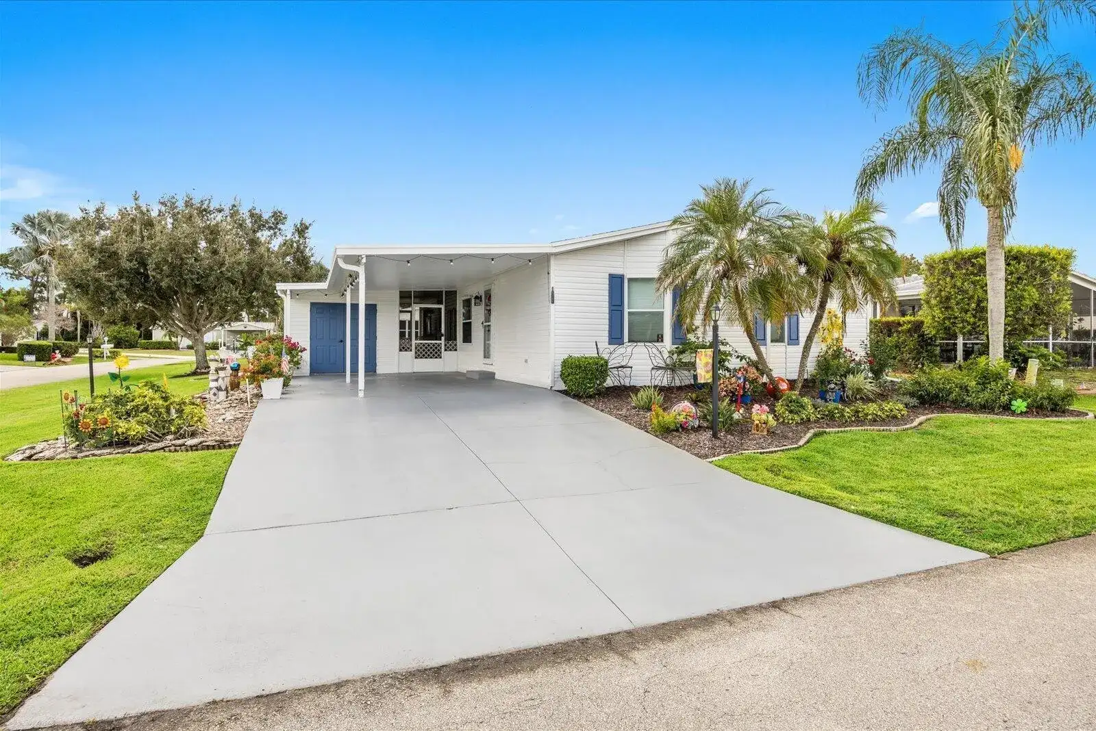 3052 Five Iron Drive, Port St. Lucie FL 34952 photo 2