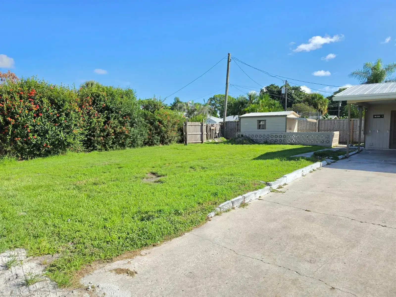 4651 SE CHATHAM Avenue, Stuart FL 34997 photo 5