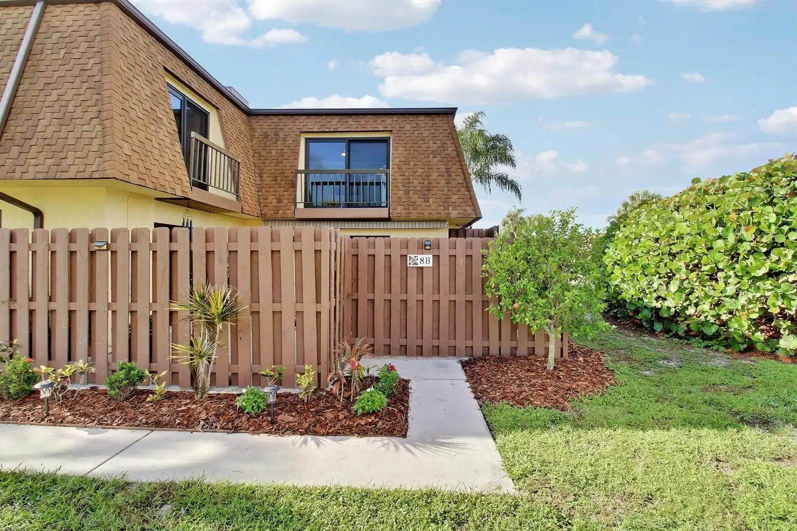 110 N DELAWARE Boulevard # 8B, Jupiter FL 33458 photo 3
