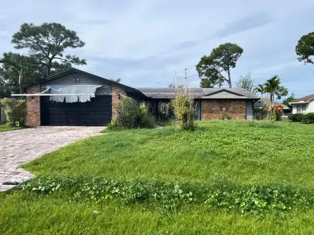2562 SE Petit Lane, Port St. Lucie FL 34952 photo 3