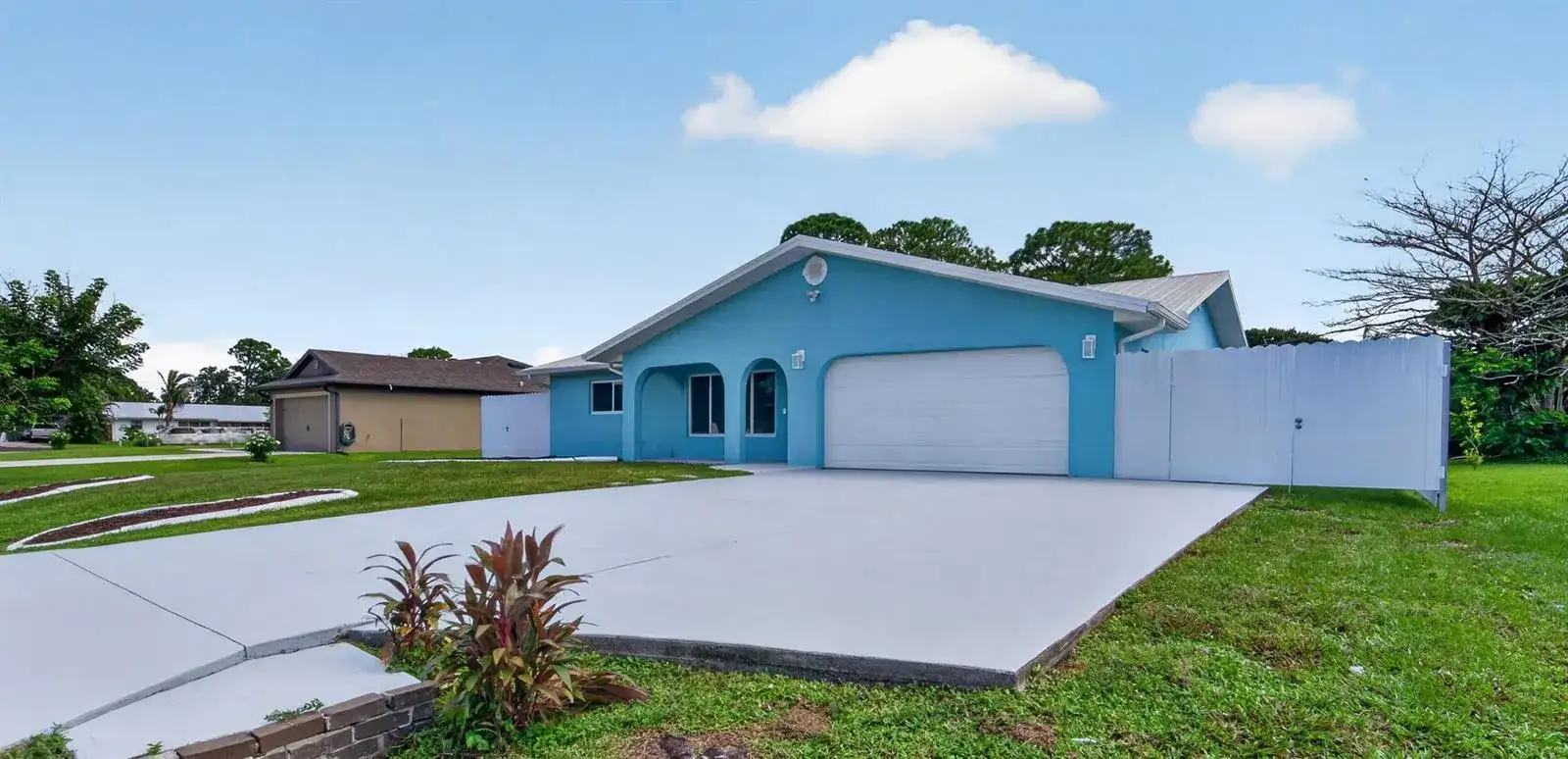 242 SE Duxbury Avenue, Port St. Lucie FL 34983 photo 3