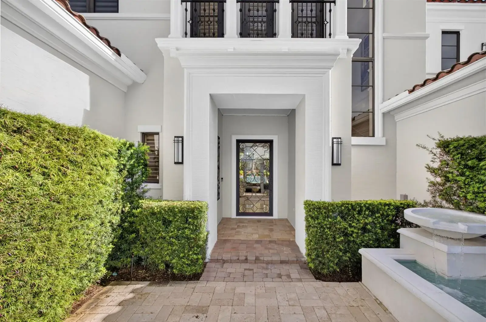 213 Via Palacio, Palm Beach Gardens FL 33418 photo 2