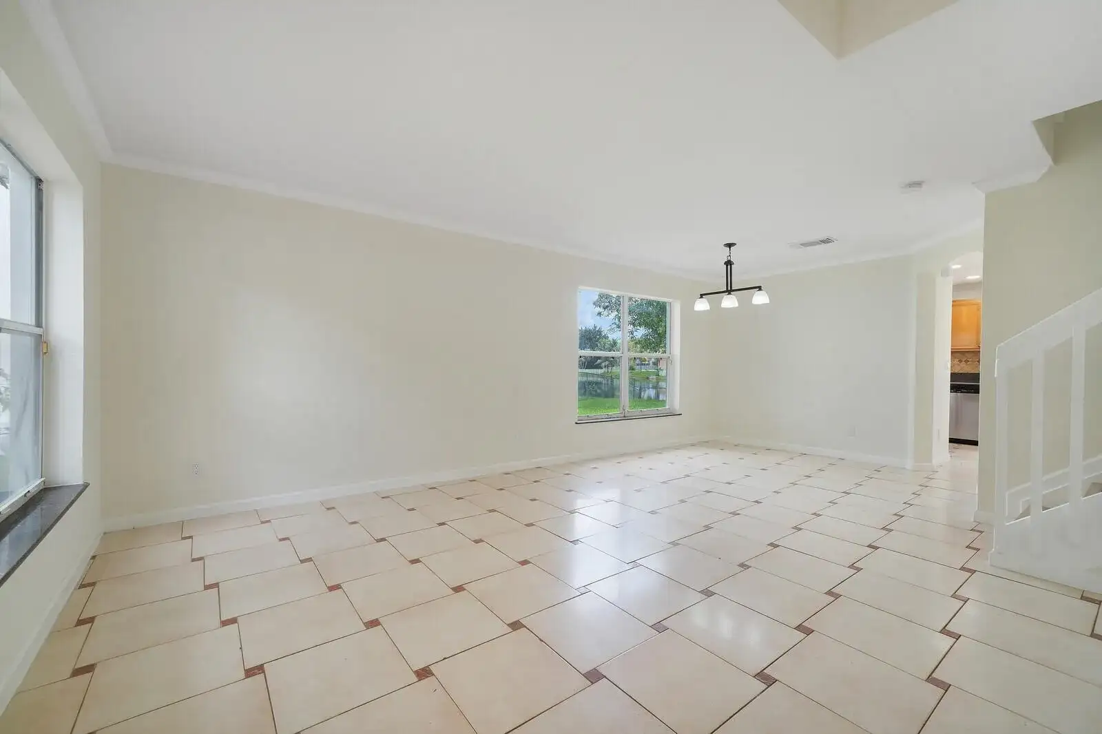 2203 SW 134th Avenue, Miramar FL 33027 photo 4