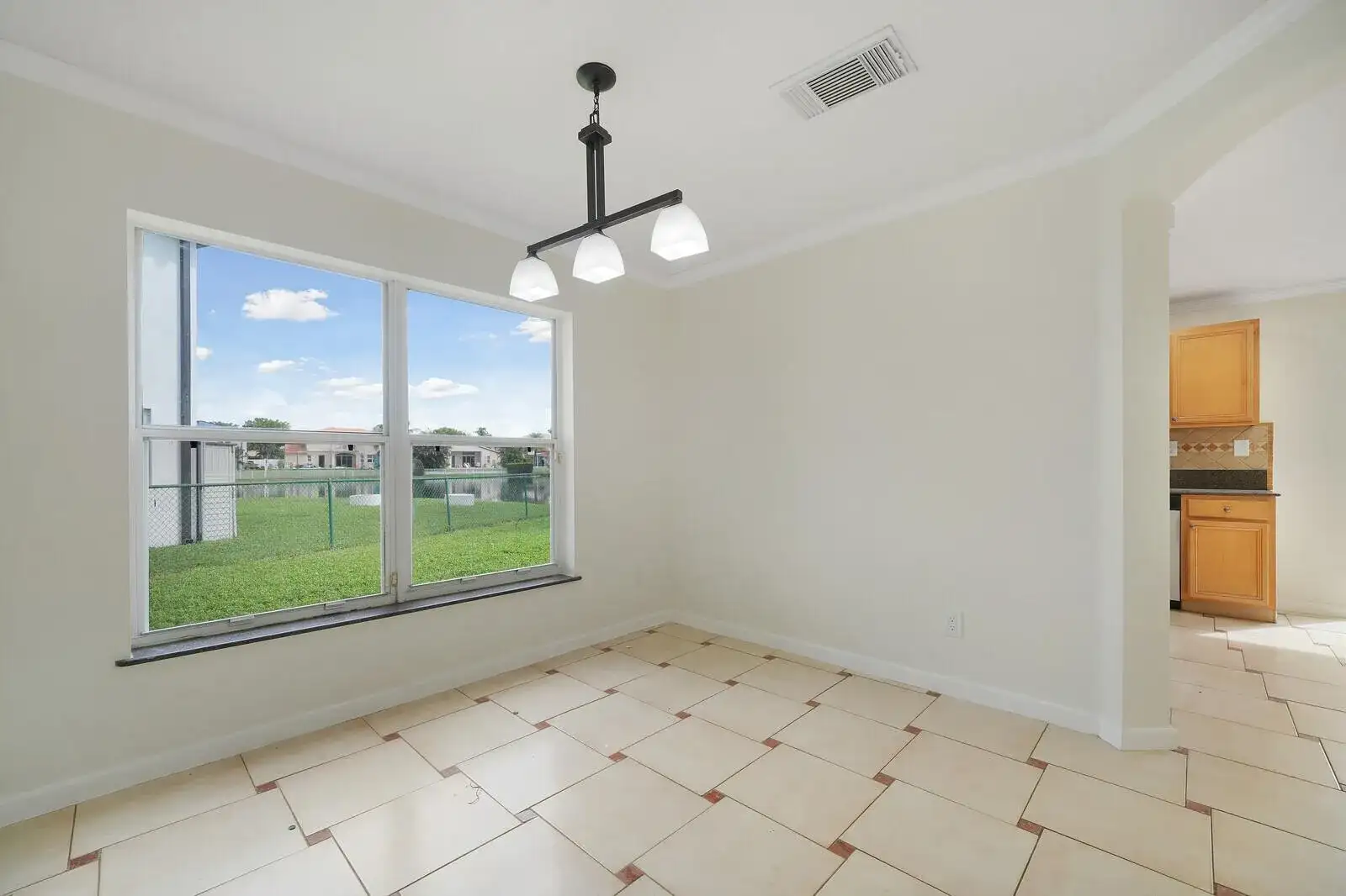 2203 SW 134th Avenue, Miramar FL 33027 photo 5