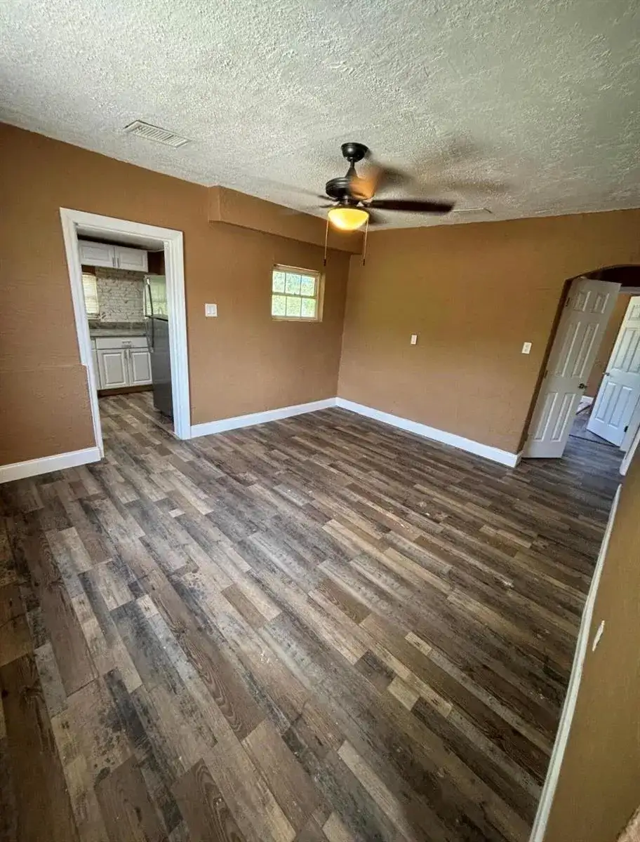 2410 SAN MARCOS Avenue, Fort Pierce FL 34946 photo 2