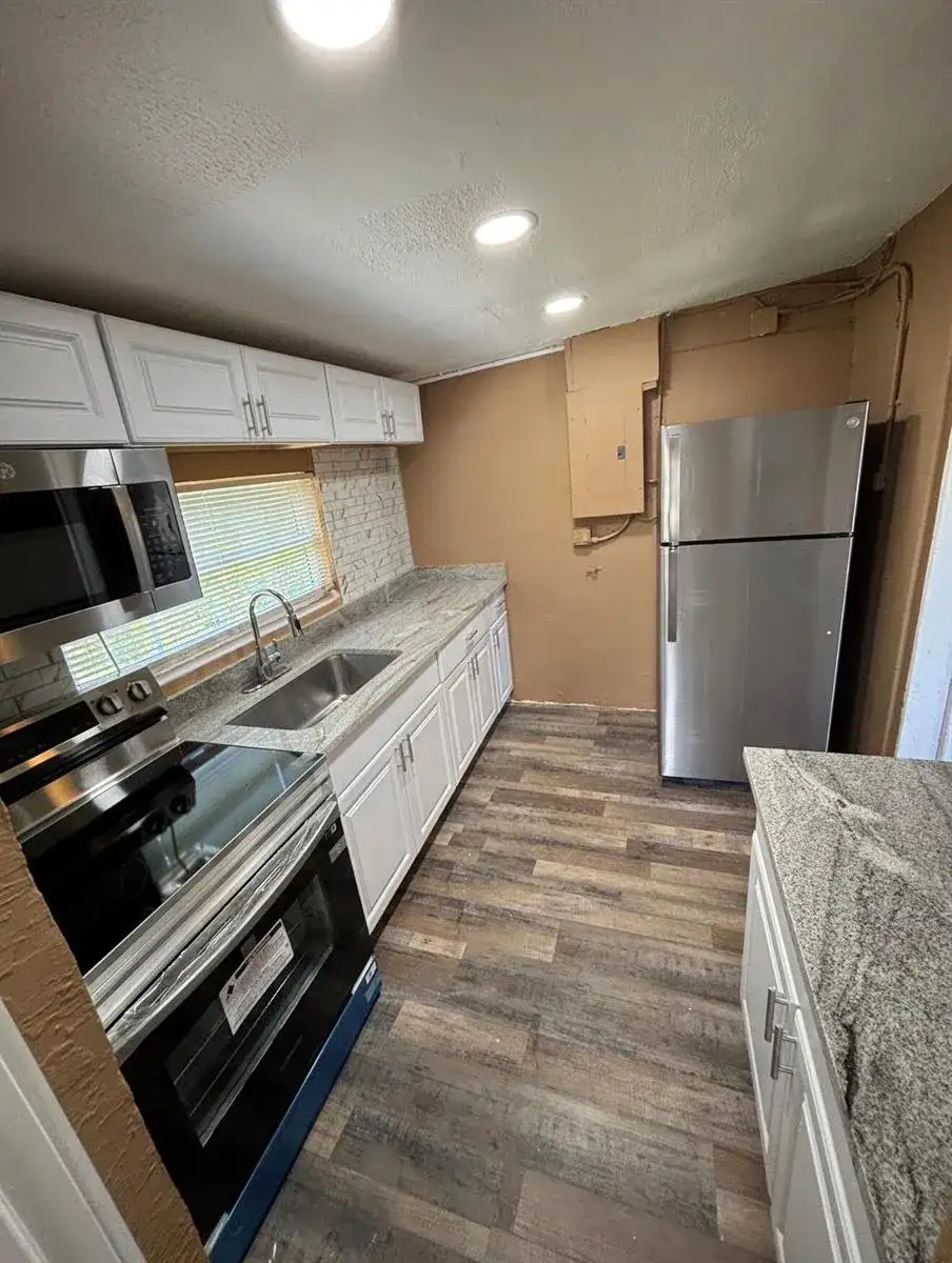 2410 SAN MARCOS Avenue, Fort Pierce FL 34946 photo 3