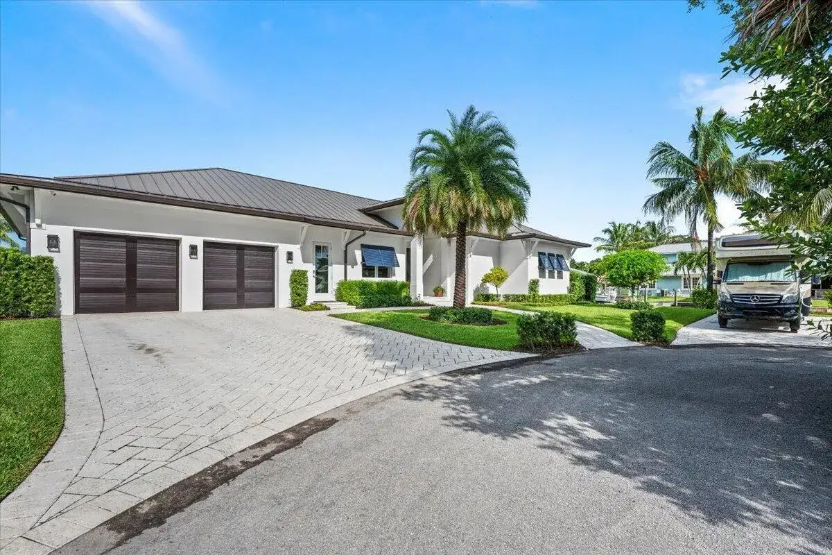 934 N Loxahatchee Drive, Jupiter FL 33458 photo 2
