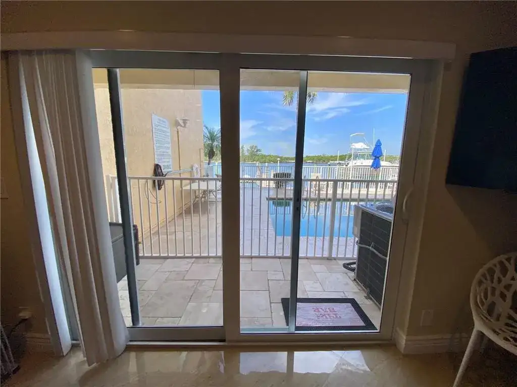 4230 N OCEAN Drive, Hollywood FL 33019 photo 5