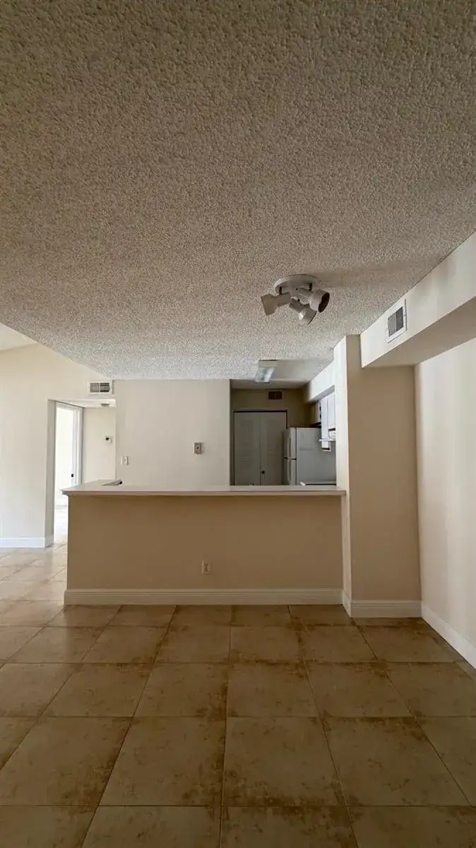 520 S Park Road # 12, Hollywood FL 33021 photo 2
