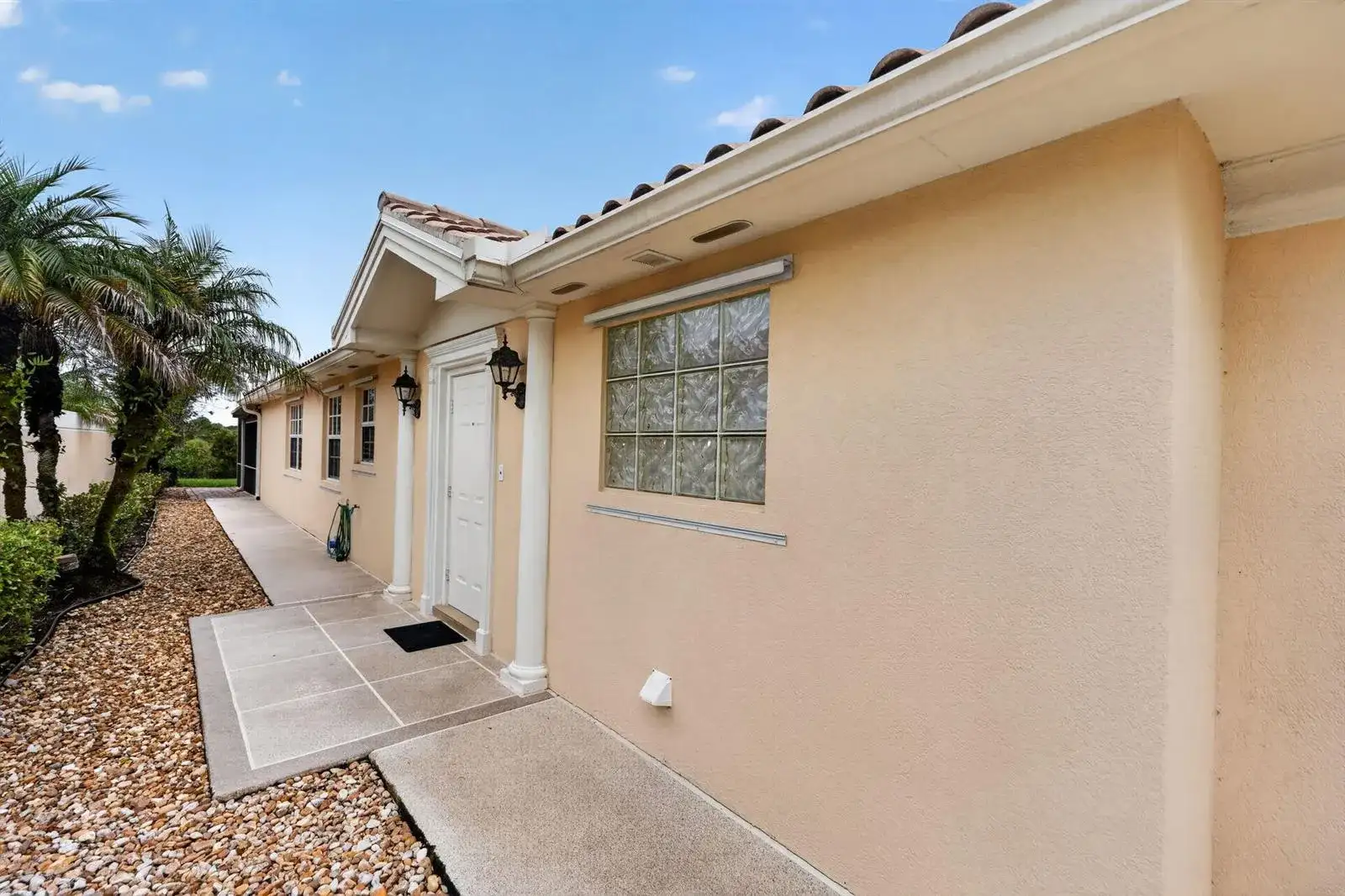 3446 SE GLACIER Terrace, Hobe Sound FL 33455 photo 5