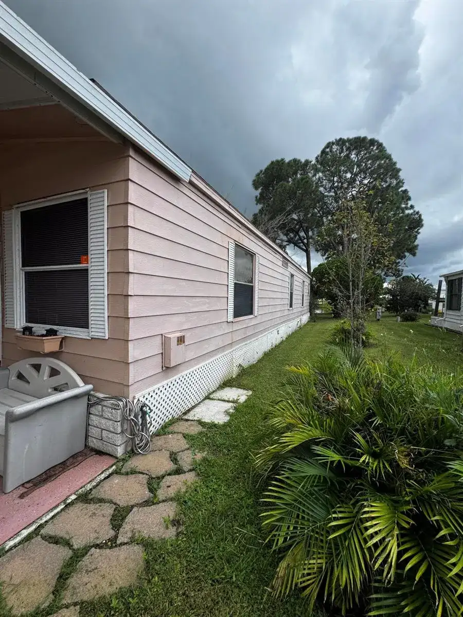 24 Flores Del Norte, Fort Pierce FL 34951 photo 4
