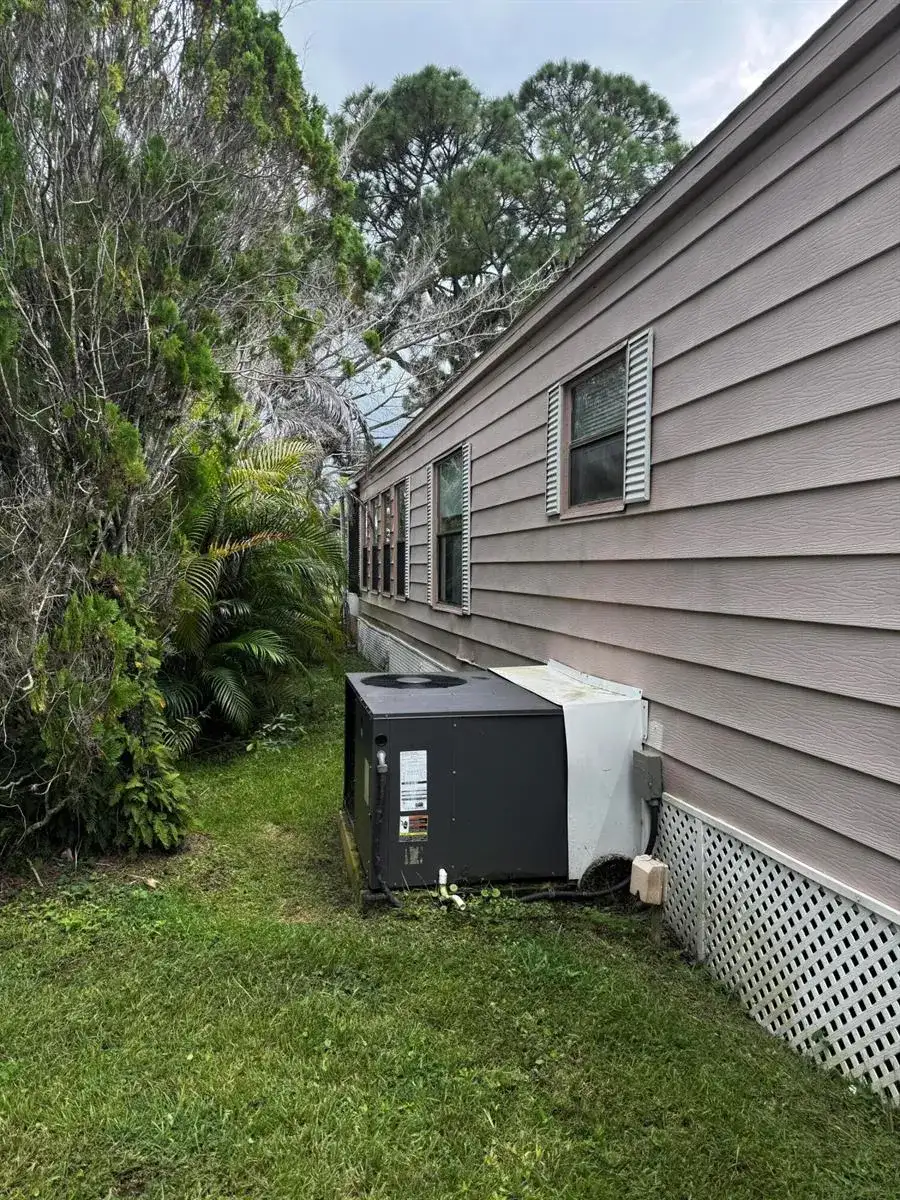 24 Flores Del Norte, Fort Pierce FL 34951 photo 5