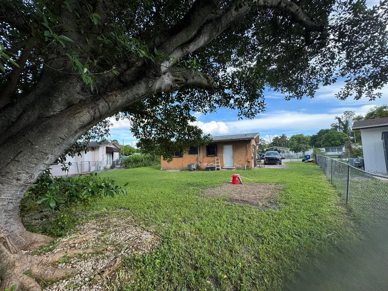 555 HAREM Avenue, Opa-Locka FL 33054 photo 3